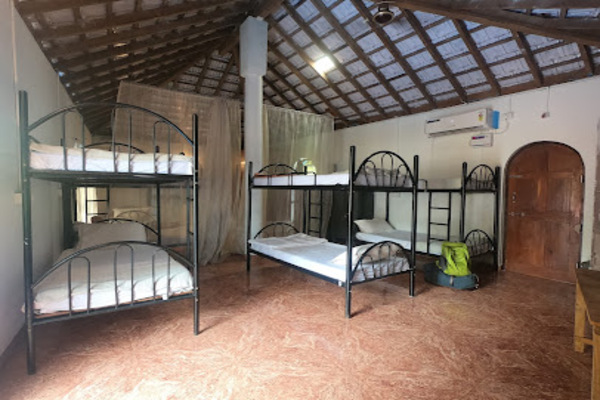 Anjoned Cafe & hostel