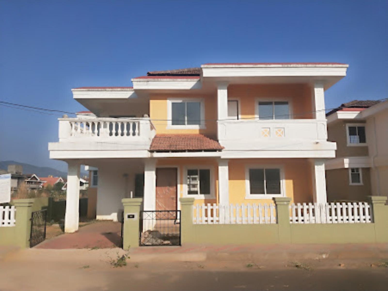 Akar Realty