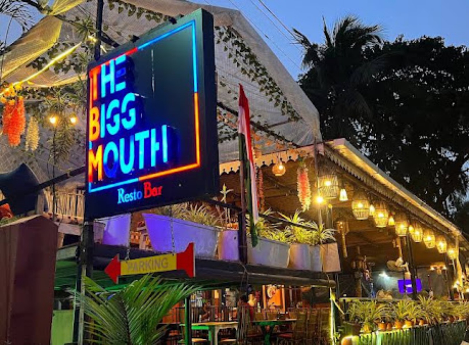 The Bigg Mouth Bar & Restaurant