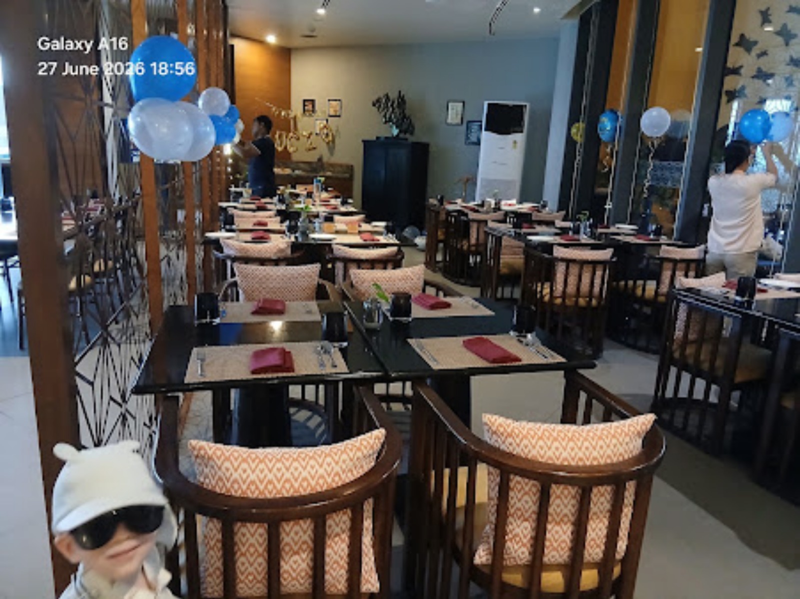 Comida - Modern All Day Dining