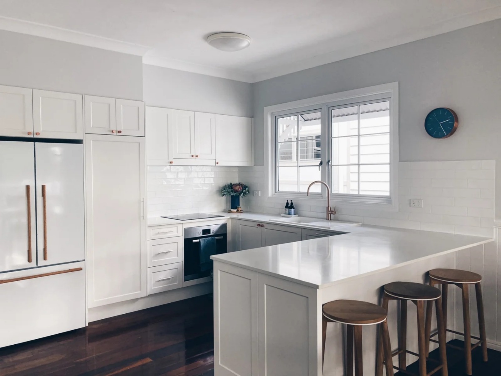 Bombay Furniture & Decorators